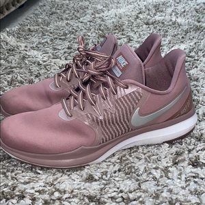 Women Nike Shoes Comfort footbed size 8